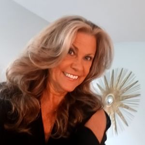 Meet your Posher, Shelley